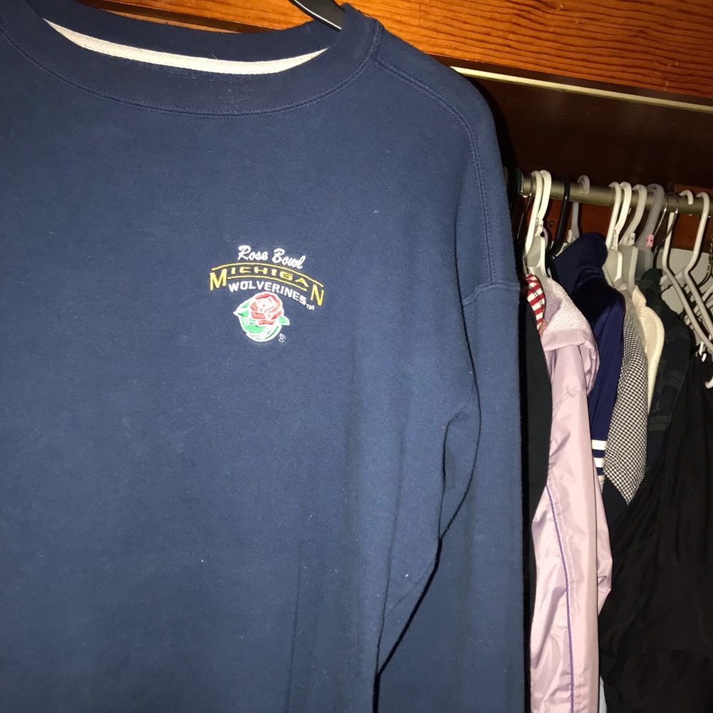Rose Bowl Crewneck